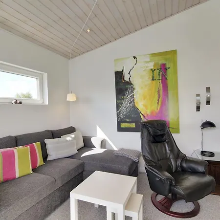 Emmik - 150m From The Sea By Interhome Feriehus